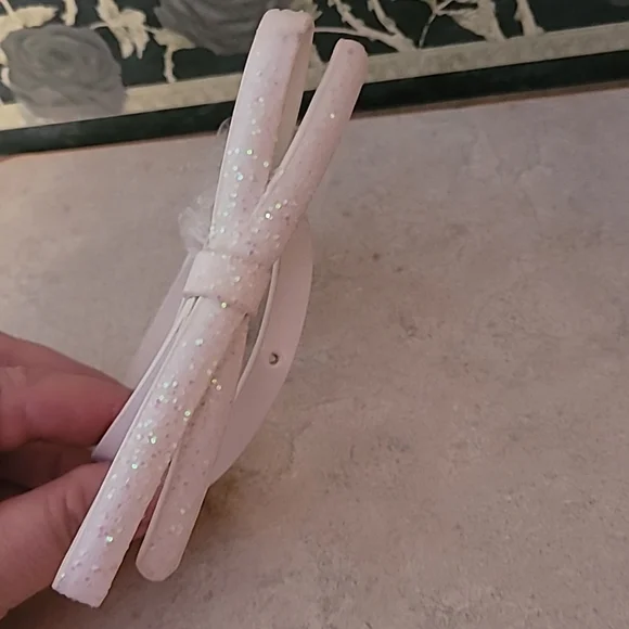 Free with any bundle! Lilly Pulitzer white patent leather belt with bow - Picture 2 of 11